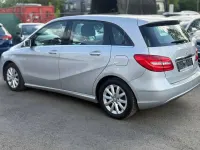 Gebraucht Mercedes B200 136 PS (100 kW) 2012 Polarsilber  metalliclack Kleinwagen