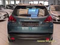 Gebraucht Peugeot 2008 Active 132 PS (97 kW) 2017 Grün SUV