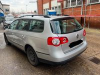 Gebraucht VW Passat 140 PS (102 kW) 2010 Silber Kombi