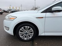 Gebraucht Ford Mondeo Titanium 135 PS (99 kW) 2009 Weiß Kombi