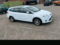 Gebraucht Ford Focus 140 PS (102 kW) 2014 Weiß Kombi