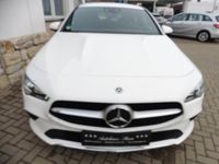 Gebraucht Mercedes CLA200 Shooting Brake 163 PS (119 kW) 2020 Polarweiss Kombi