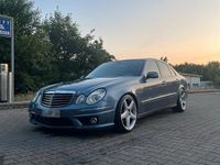 Gebraucht Mercedes E500 AMG 306 PS (225 kW) 2002 Blau Limousine
