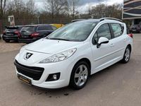Gebraucht Peugeot 207 Tendance 92 PS (67 kW) 2012 Weiß Kombi