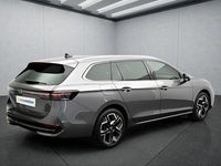 Gebraucht VW Passat 150 PS (110 kW) 2024 Grau Kombi