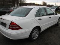 Gebraucht Mercedes C180 Classic 129 PS (94 kW) 2000 Weiß Limousine