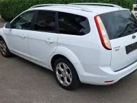 Gebraucht Ford Focus Style 109 PS (80 kW) 2009 Weiß Limousine