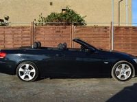 Gebraucht BMW 320 Cabriolet 177 PS (130 kW) 2009 Black sapphire metallic Cabrio
