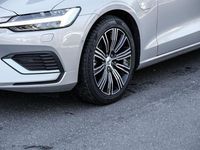 Gebraucht Volvo V60 Plus 455 PS (334 kW) 2025 Silber Kombi