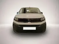 Gebraucht Opel Combo Basis 131 PS (96 kW) 2025 Manufacturer Van / Kleinbus