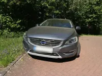 Gebraucht Volvo V60 Summum 224 PS (164 kW) 2015 Grau Kombi