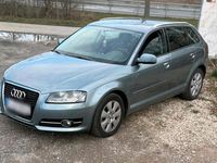 Gebraucht Audi A3 130 PS (95 kW) 2010 Blau Kleinwagen