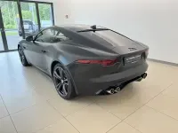 Gebraucht Jaguar F-Type R-Dynamic 450 PS (330 kW) 2024 Santorini black (metallic) Coupé