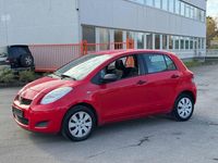 Gebraucht Toyota Yaris Cool 69 PS (50 kW) 2010 Rot Limousine