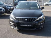 Gebraucht Peugeot 308 Allure 120 PS (88 kW) 2018 Schwarz Kombi