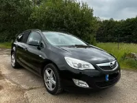 Gebraucht Opel Astra 122 PS (89 kW) 2011 Schwarz Kombi
