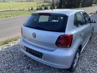 Gebraucht VW Polo Trendline 60 PS (44 kW) 2011 Reflexsilber metallic Kleinwagen