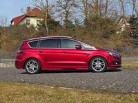 Gebraucht Ford S-MAX Titanium 179 PS (131 kW) 2017 Rot Van / Kleinbus