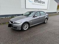 Gebraucht BMW 320 170 PS (125 kW) 2010 Grau Limousine