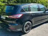 Gebraucht Ford S-MAX Trend 179 PS (131 kW) 2015 Schwarz Van / Kleinbus