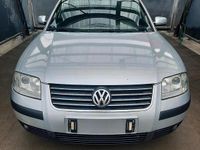 Gebraucht VW Passat 115 PS (84 kW) 2003 Silber Kombi