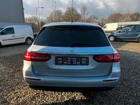 Gebraucht Mercedes E220 194 PS (142 kW) 2017 Silber Kombi