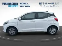 Gebraucht Hyundai i10 Select 63 PS (46 kW) 2024 Weißschwarz Kleinwagen