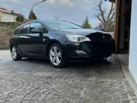 Gebraucht Opel Astra 140 PS (102 kW) 2012 Schwarz Kombi