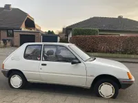 Gebraucht Peugeot 205 60 PS (44 kW) 1990 Weiß Kleinwagen