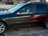 Gebraucht Mercedes C200 163 PS (119 kW) 2004 Schwarz Kombi
