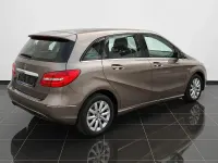 Gebraucht Mercedes B200 156 PS (114 kW) 2012 Gold Kleinwagen