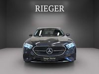 Gebraucht Mercedes E220 Avantgarde 197 PS (144 kW) 2024 Grau Limousine