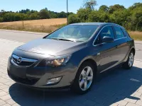 Gebraucht Opel Astra 140 PS (102 kW) 2010 Grau Kombi