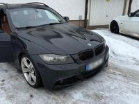 Gebraucht BMW 325 197 PS (144 kW) 2009 Schwarz Kombi