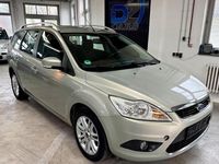 Gebraucht Ford Focus Ghia 115 PS (84 kW) 2009 Grau Kombi