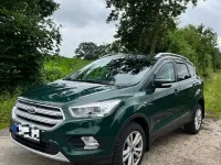 Gebraucht Ford Kuga 179 PS (131 kW) 2017 Grün SUV