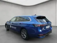 Gebraucht VW Passat Elegance 150 PS (110 kW) 2025 Blau Kombi