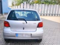 Gebraucht Toyota Yaris 65 PS (47 kW) 2005 Silber Kleinwagen