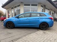 Gebraucht Hyundai i30 Trend 110 PS (80 kW) 2015 Blau Kombi