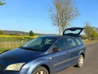Usado Ford Focus 80 CV (58 kW) 2005 Azul Berlina