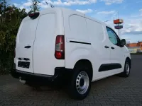 Gebraucht Opel Combo Edition 102 PS (75 kW) 2020 Jade weiss/arktis weiss Van / Kleinbus