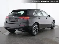Gebraucht Mercedes A200 Progressive 163 PS (119 kW) 2025 Kosmosschwarz (metallic) Limousine