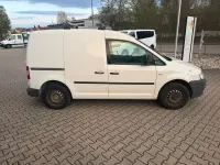 Käytetty VW Caddy 105 HP (77 kW) 2010 Valkoinen Tila-auto