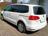 Second-hand VW Sharan 140 CP (102 kW) 2010 Alb Monovolum