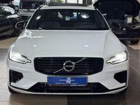 Gebraucht Volvo V60 R-Design 341 PS (250 kW) 2021 Weiß crystal white pearl / metallic (metallic) Kombi