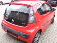 Gebraucht Citroën C1 Advance 68 PS (50 kW) 2011 Rot Kleinwagen