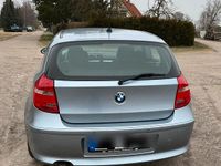 Gebraucht BMW 116 122 PS (89 kW) 2009 Silber Kleinwagen