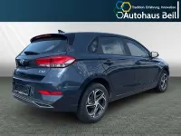 Gebraucht Hyundai i30 Select 120 PS (88 kW) 2023 Teal blue / met Limousine