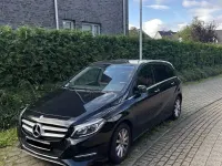 Gebraucht Mercedes B180 122 PS (89 kW) 2015 Schwarz Kleinwagen