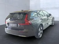 Gebraucht Volvo V60 CC Plus 197 PS (144 kW) 2023 Grau Kombi